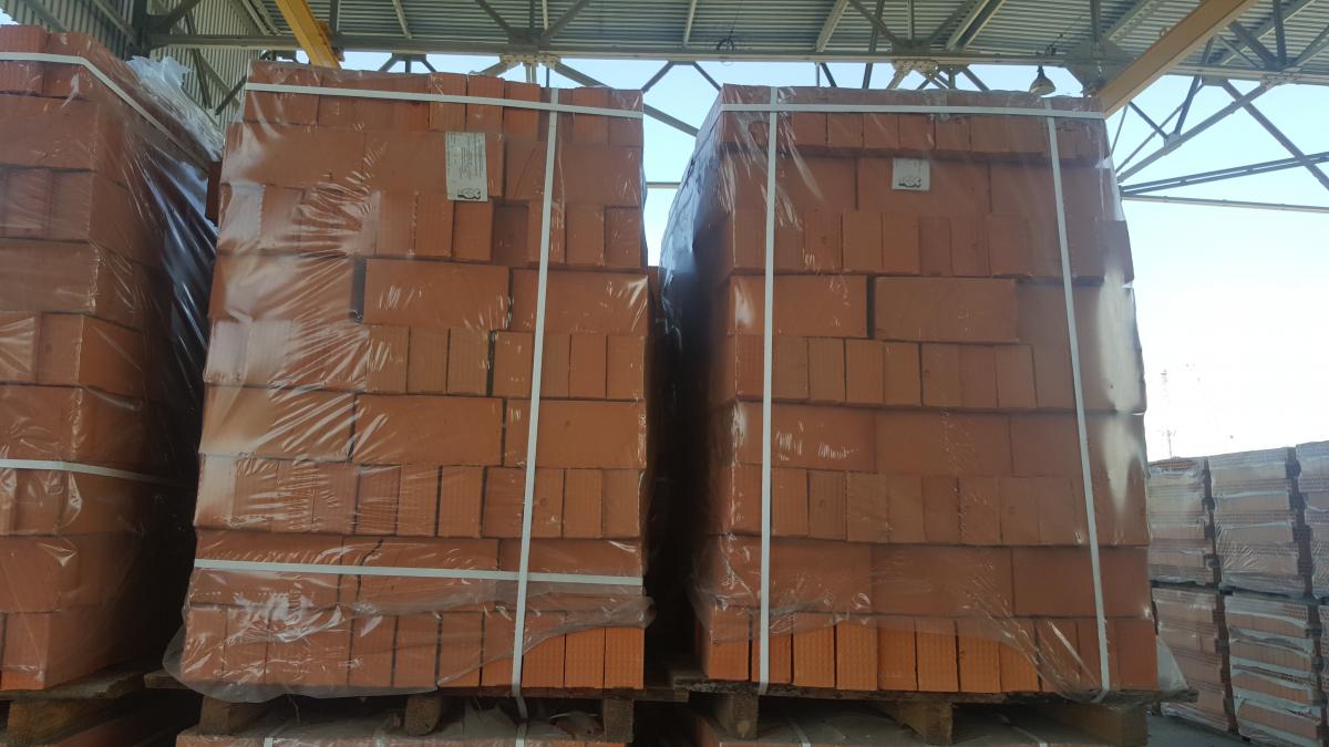 Кирпич полнотелый одинарный М-125 БЕЛЫЕ СТОЛБЫ